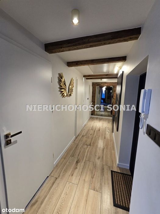 Stylowy loft 77 m² ostatnie piętro do zamieszkania