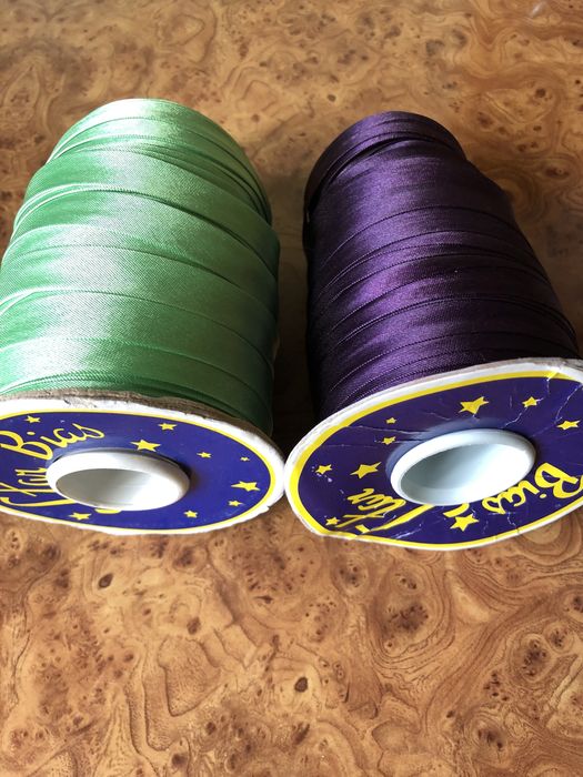 Бейка косая атласная и пуговицы