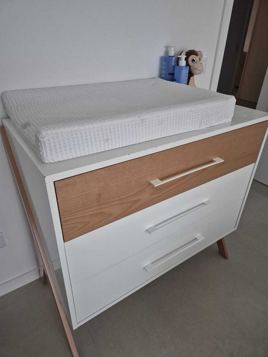 Berço + Cómoda/ Trocador Trama