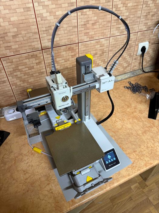 3D принтер Bambu Lab A1 mini + swapmod + 4 пластини