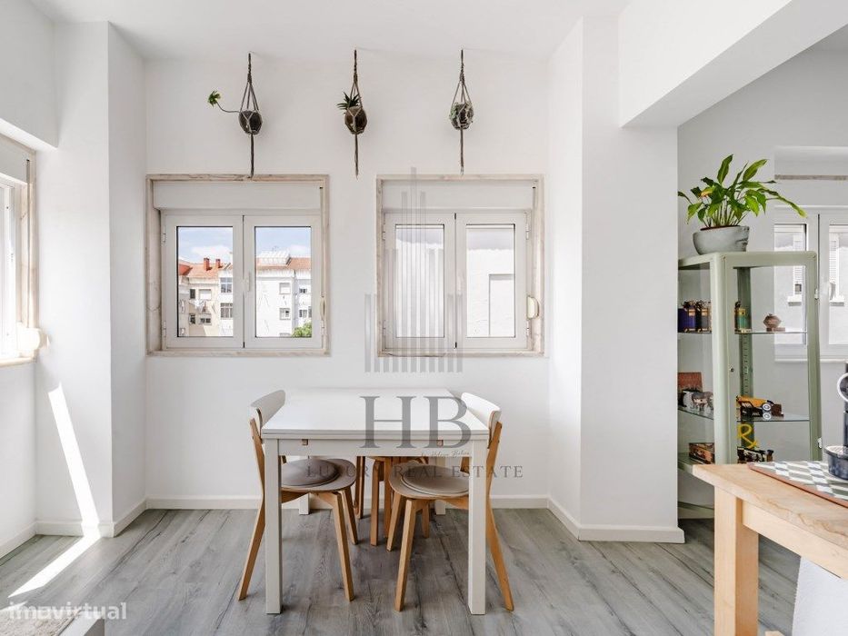 Apartamento T2+1 em Queluz