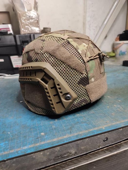 Шолом з вухами MICH