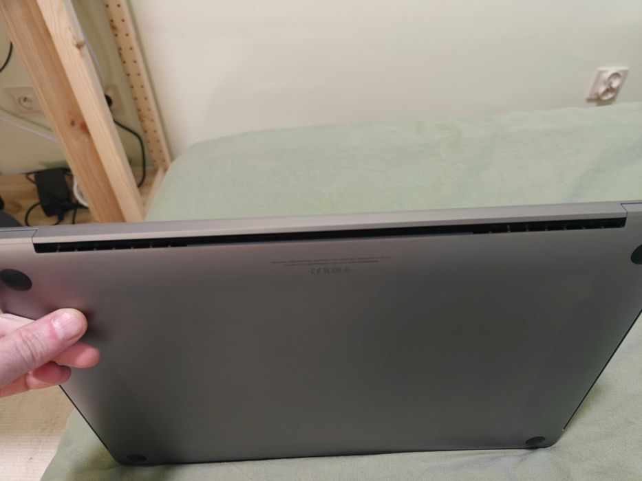 MacBook Pro 16" (2019)  i9,64 GB RAM, 4 TB SSD Stan idealny AppleCare+
