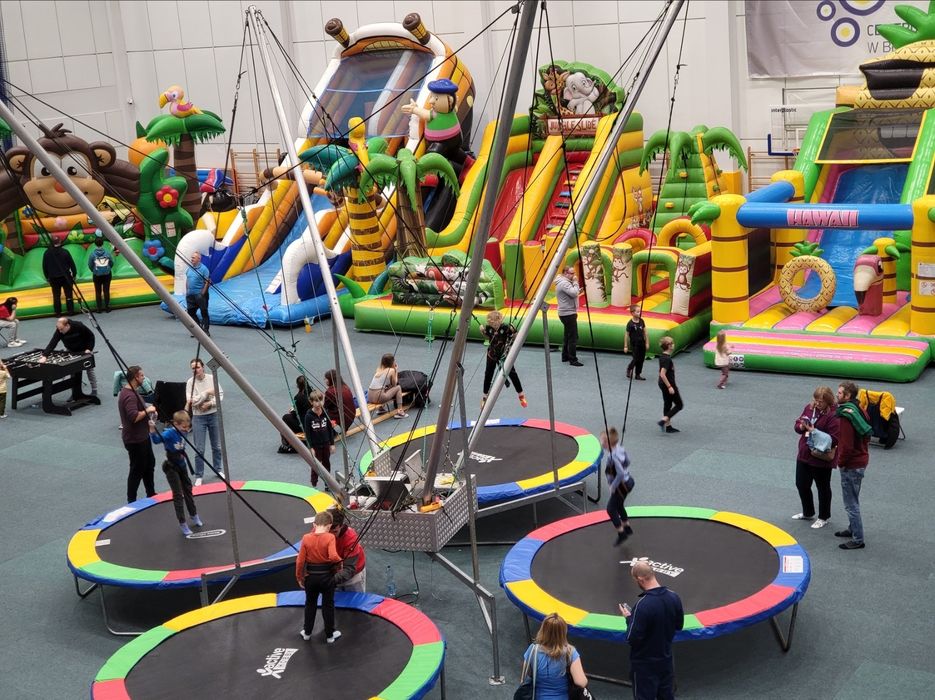 Dmuchana zjeżdzalnia, dmuchaniec, plac zabaw , tor przeszkód, zamek