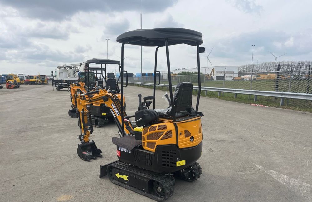 JPC 1500kg Excavadora Nova a Diesel Motor HPR Excelente ###OPORTUNIDADE###
