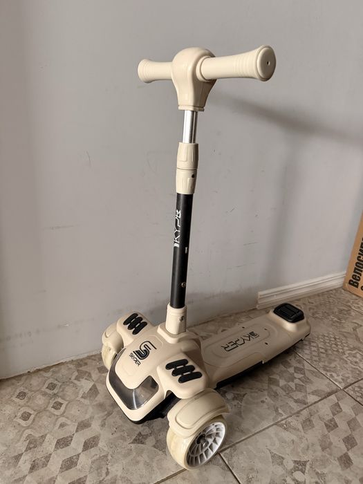 Самокат 5в1 Skyper в бежевом цвете