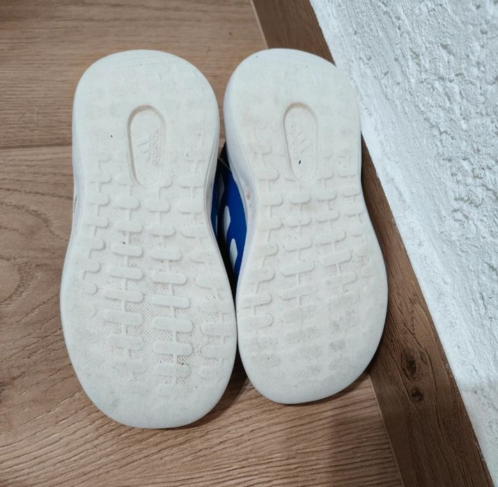 Sneakersy,afidasy adidas rozmiar 25