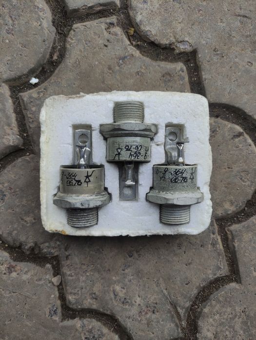 Тиристор ТЧ -50, Тиристоры