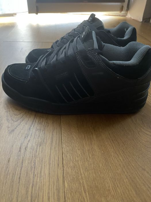 Buty Globe Fusion czarne 43