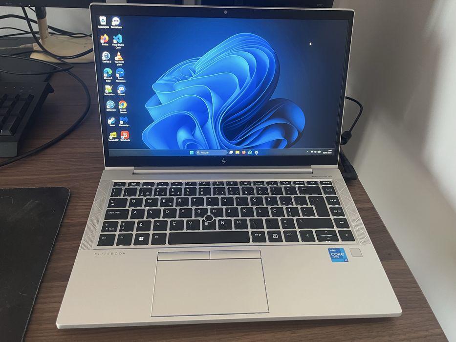 Portátil HP Elitebook 840 G8 - i5 11a geracao, 16 gb ram, 512gb ssd