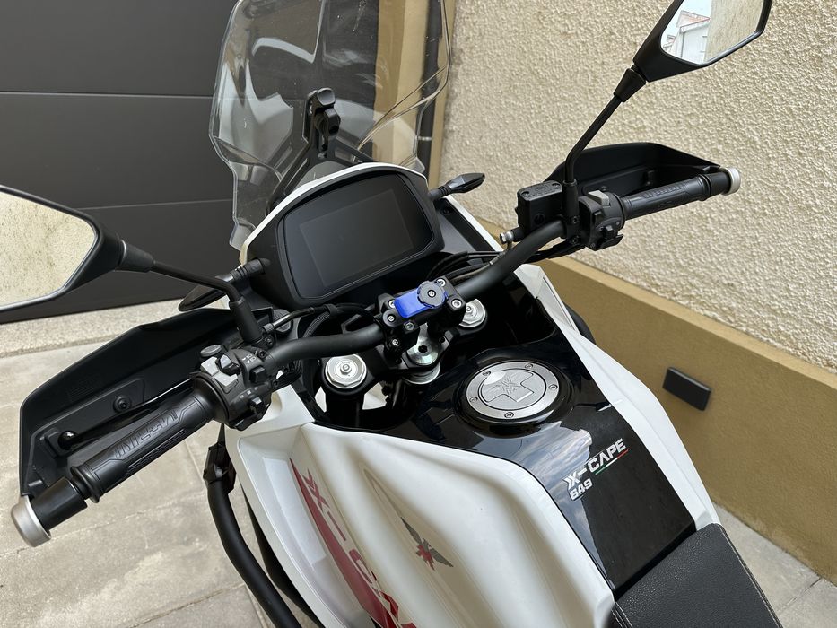 Moto Morini X-Cape 649