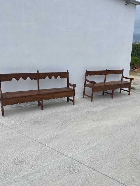 Banco antigo em madeira de pinho maciça