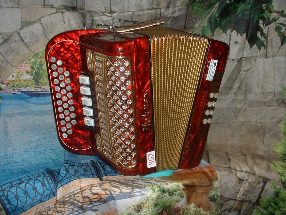 Concertina para venda N, 862