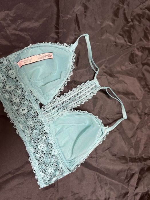 Комплект білизни Victoria's Secret M/38, 75B-C стрінги/бюстгалтер