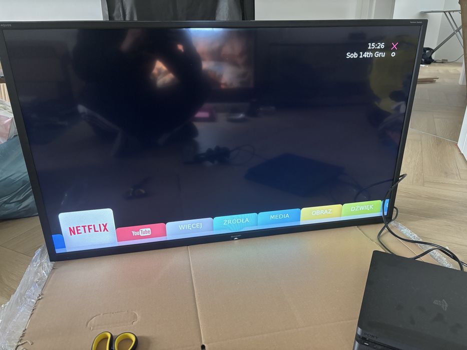 Telewizor Sharp  40cali LC-40FI5442E  smartTV