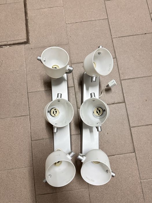 Candeeiro de teto IKEA com focos