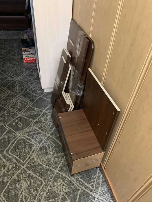 Продам комп. Стіл в гарному стані