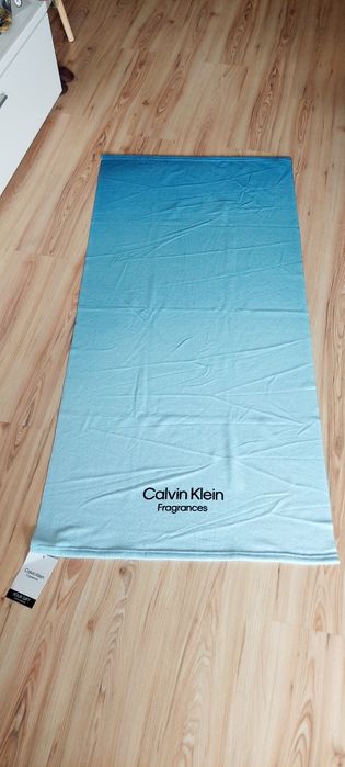 Ręcznik Calvin Klein niebieski ombre