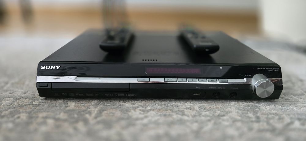 Kino domowe SONY DAV-DZ660