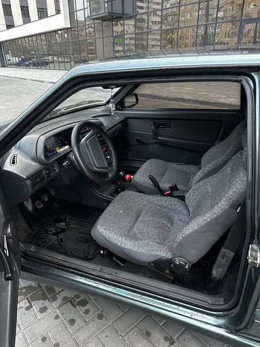 Продам Ваз 2113 2010 год 1.6