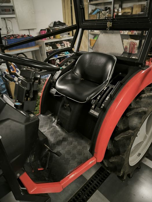 Traktor Japoński Shibaura P185F Japoński 4x4