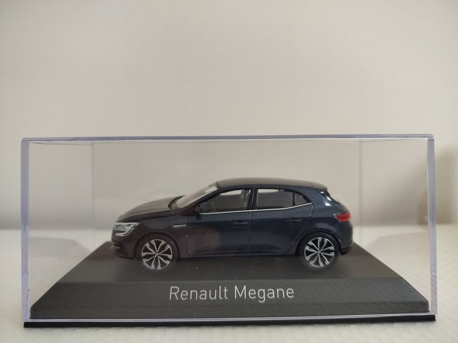 Miniatura Renault Mégane 1/43 Nova