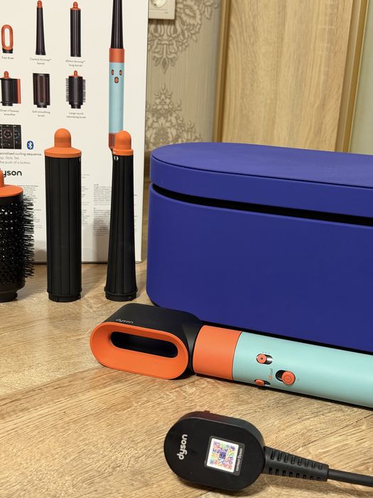 Продам Стайлер Dyson  оригінал