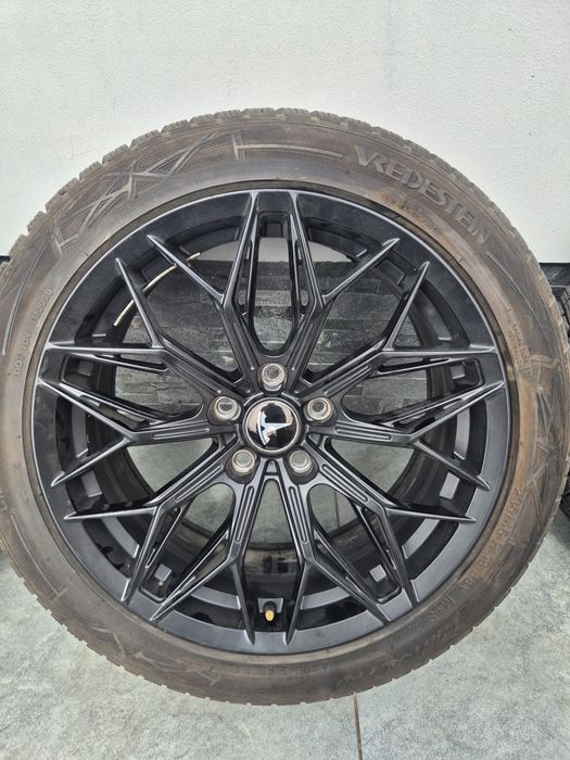 Продам диски с резиной R18