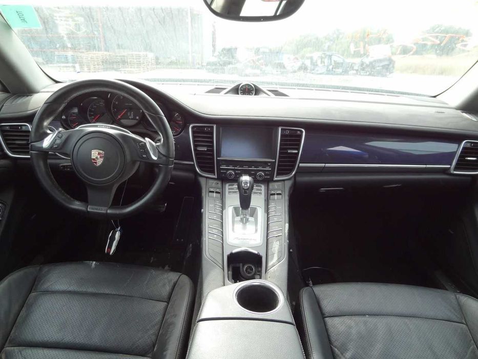 Порше Панамера 4 / Porsche Panamera 4 США шрот б/у авторозборка