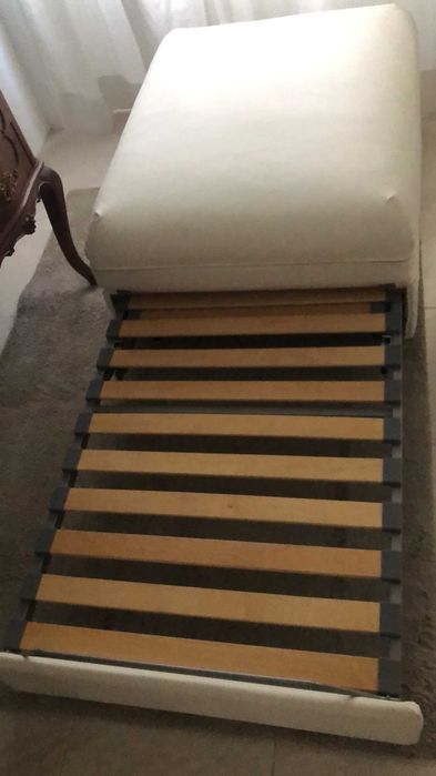 Sofá Cama em pele