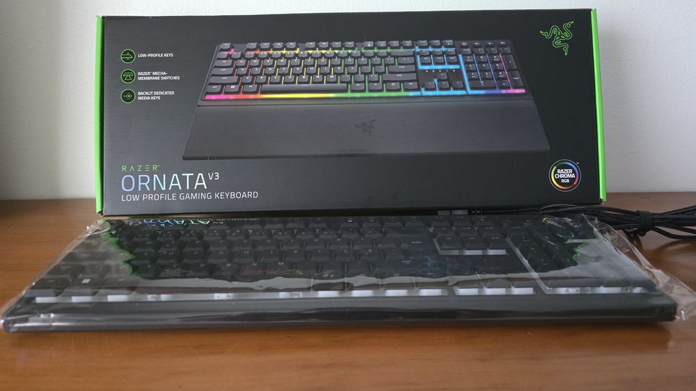 Razer Ornata V3 (Layout PT) -Como Novo (C/ Caixa)