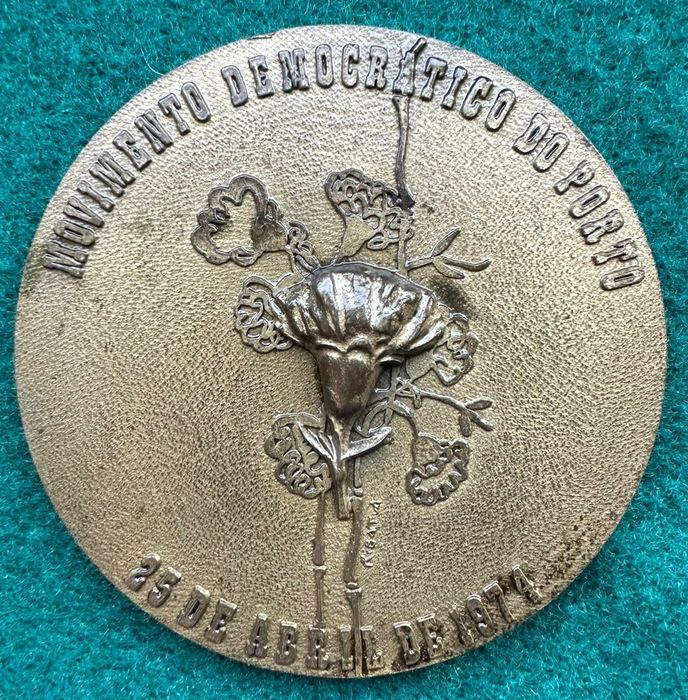 Medalha comemorativa em bronze