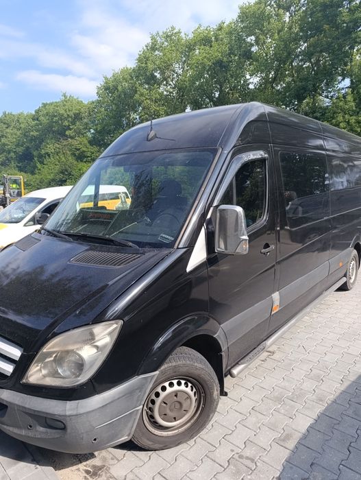 Оренда буса / Оренда вантажного авто / Прокат авто