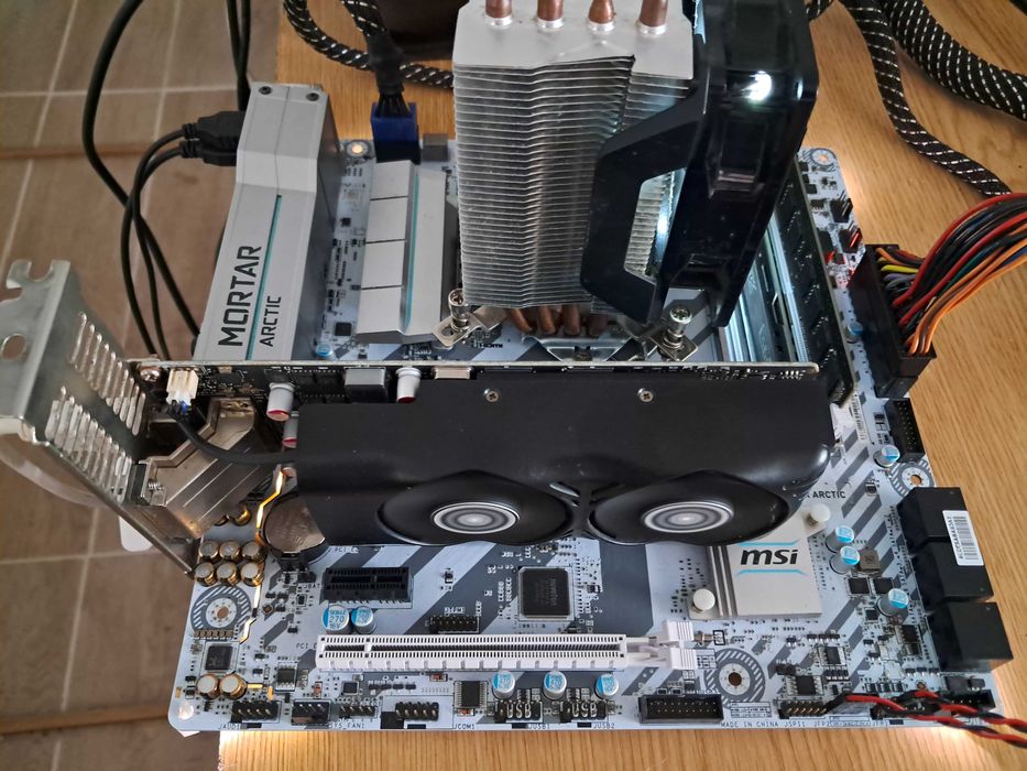 Bundle Motherboard + CPU + Gráfica