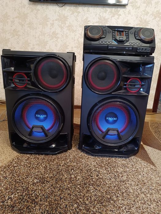 Музичний центр LG CL98