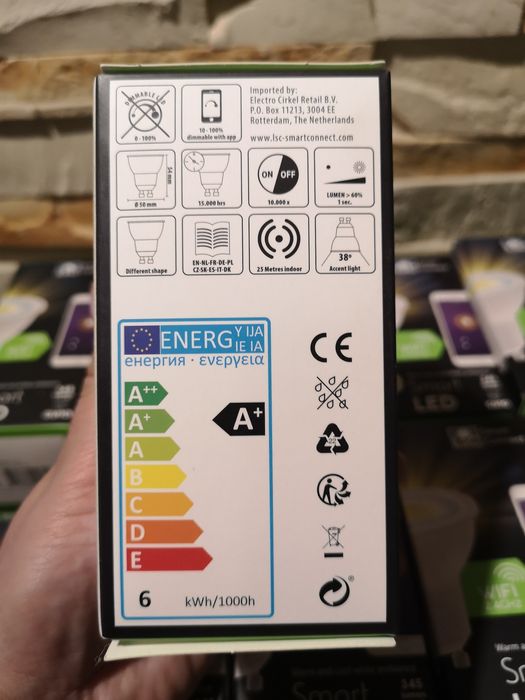 Żarówka LED Smart wifi nowa