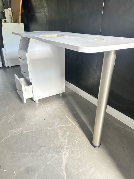 Biurko do manicure Biomak