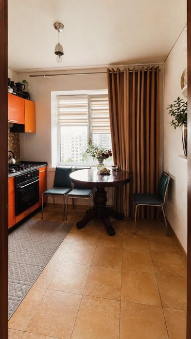 Продам 2к. квартиру Проспект Красной калины 35 .