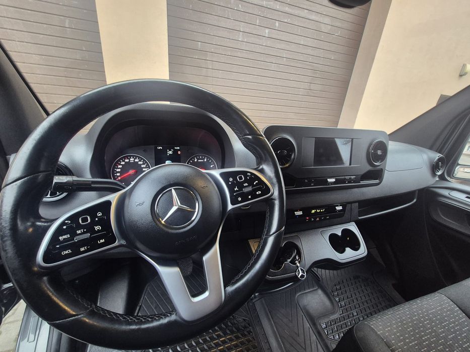 Mercedes Benz Sprinter 319 3.0
