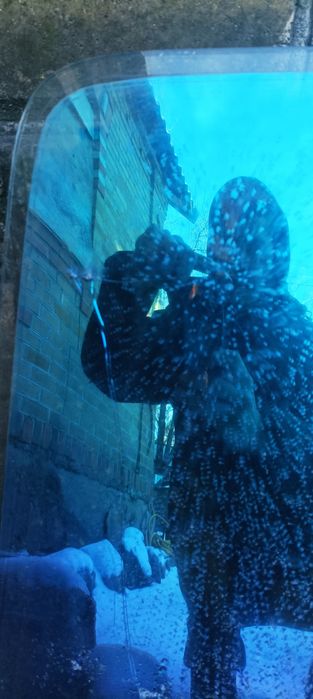 Продам заднее стекло с классики