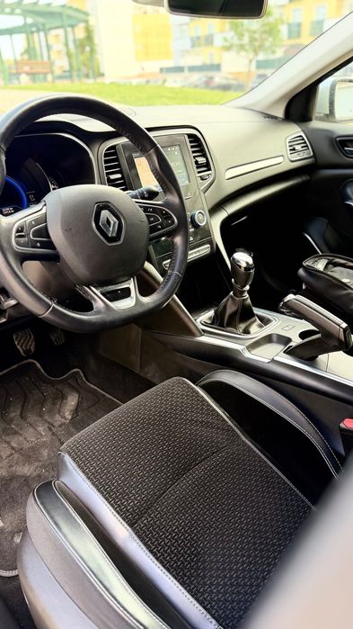 Renault Megane 1.2 TCe Intens 2017 Só 37.000kms como novo - Nacional único dono