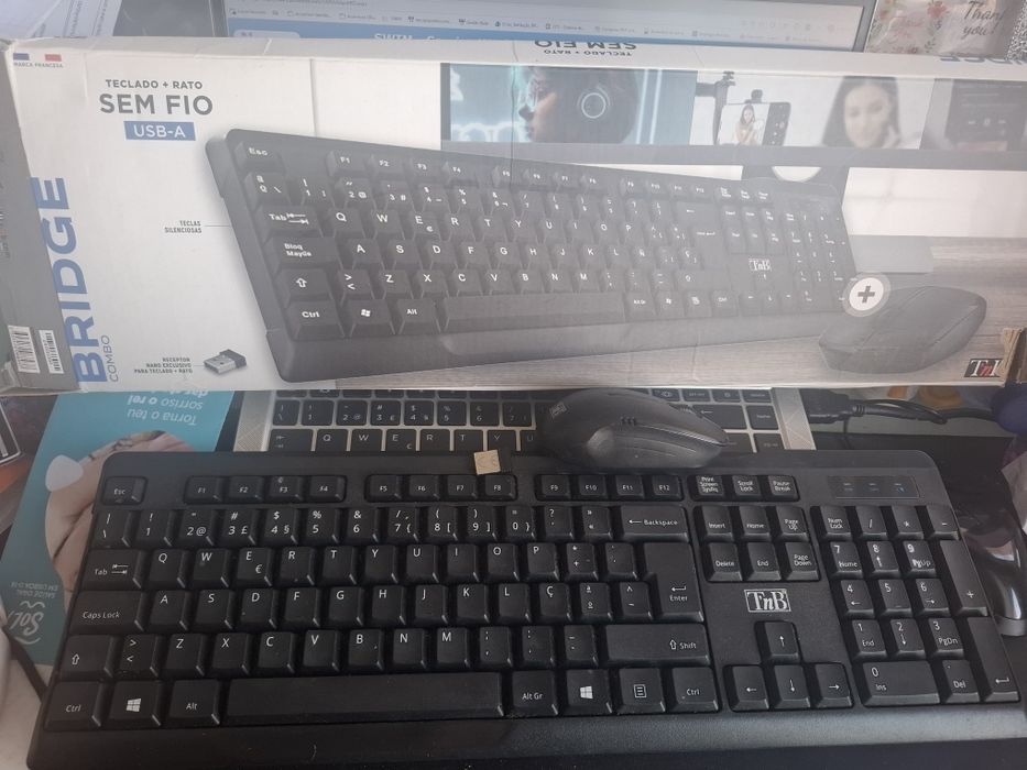 Teclado sem fios + rato