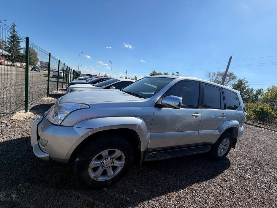 Toyota Prado 120