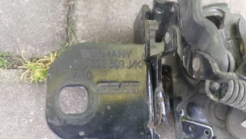 Zamek maski Seat Leon 1 / Toledo 2