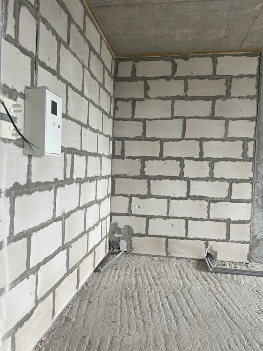 Продаж офісних приміщень 8/10  Киівська 40