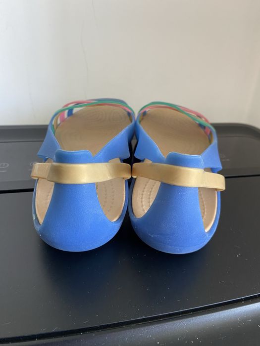 Sandały Crocs Isabella 2 Flat r. 36/37 W6