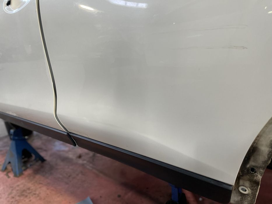 Двері Nissan Rogue ліві X trail T32 передня задня дверь Т32 QAB G