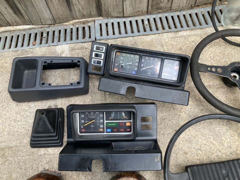 Peças Renault 5, 4, etc