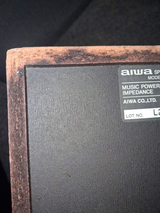 Продам колонки  Aiwa
