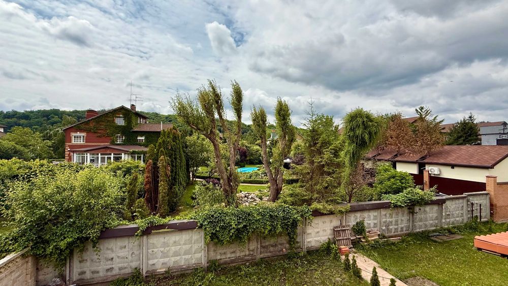 Без%.Продаж дуплекса в КМ "Фонтан",є басейн,барбекю. Підгірці.3 сотки